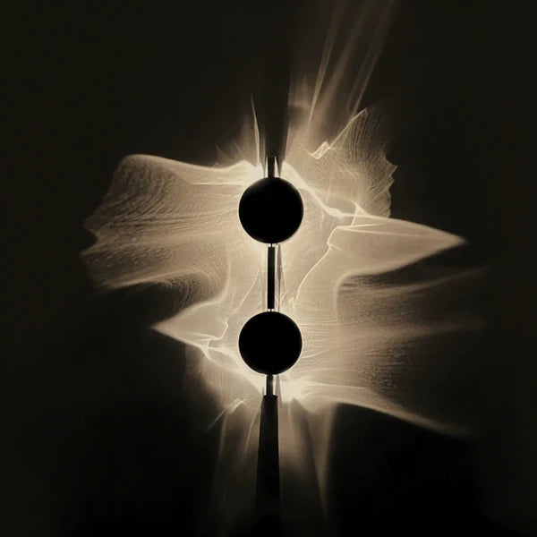 Muraano AuraWave – Artistieke Design Wandlamp met Organisch Lichteffect